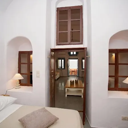 Nano 3* Oia